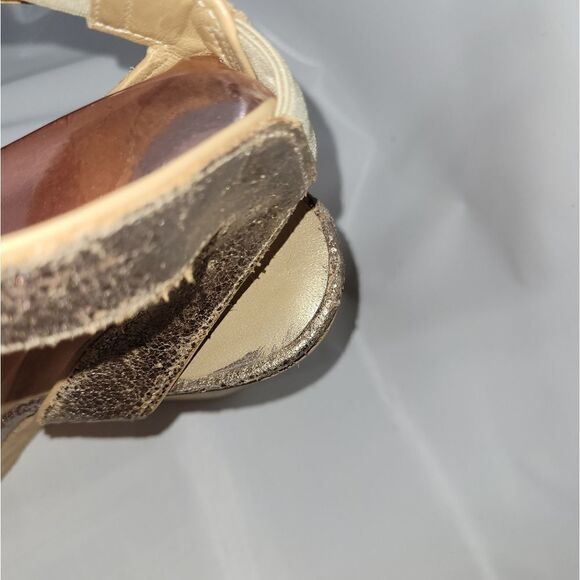 Stuart Weitzman   - Picture 9 of 14